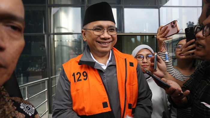 Pertemuan Tak Terduga di Komisi Pemberantasan Korupsi, Yaqut dan Gus Ipul Jadi Sorotan